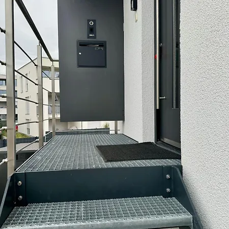 Ail Hall * Швебиш-Халль